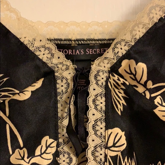 Victoria Secret Front Tie Lingerie - Picture 2 of 3